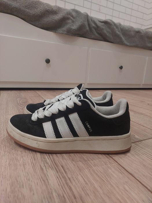продаю кросовки adidas campus