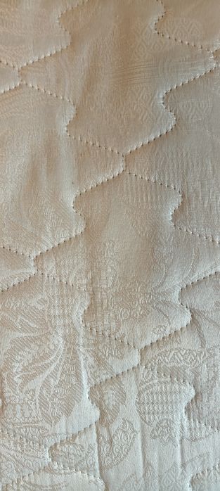 Кровать полуторка с  ортопедическим матрасом