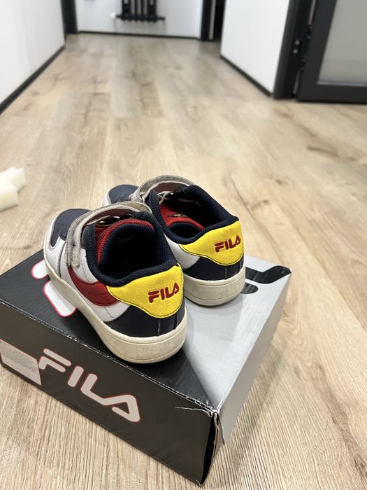 Кроссовки FILA 30 размер