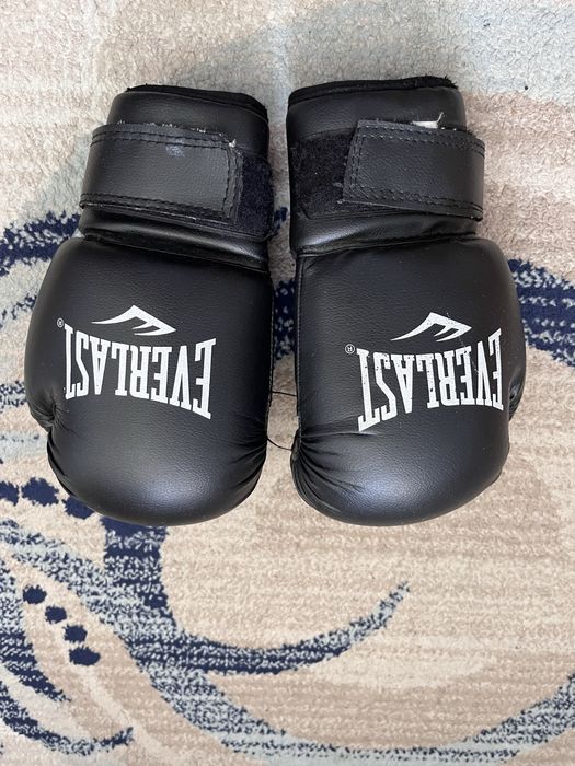 Набор бокс перчатки лапы и шлем