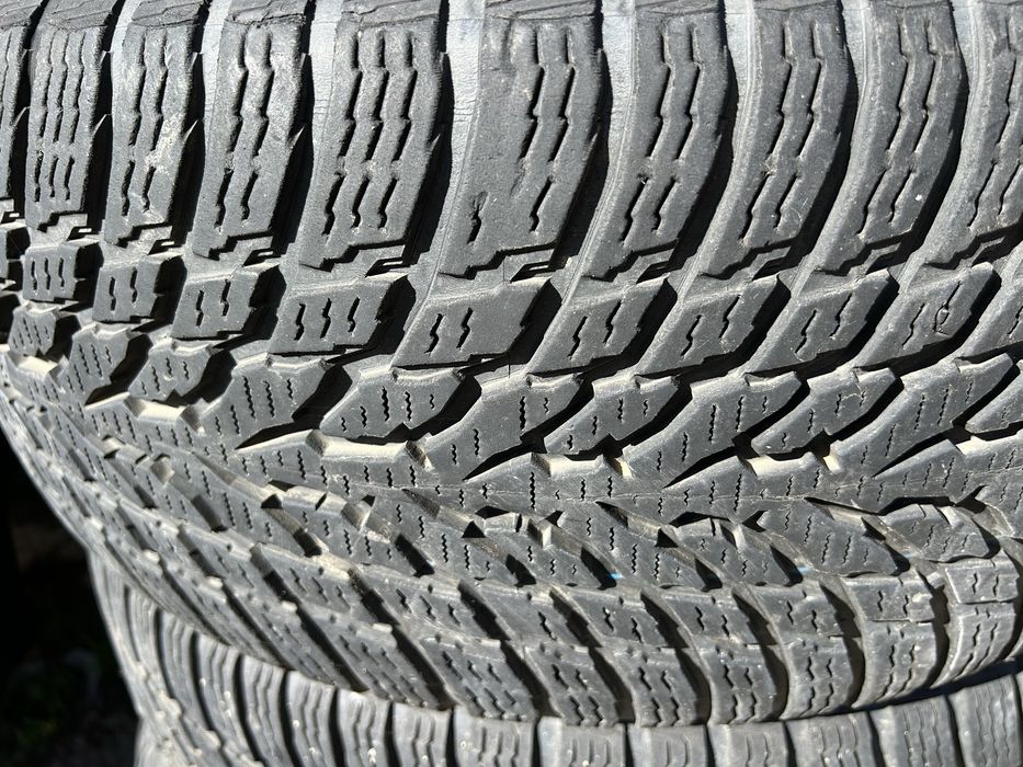 4 зимни гуми nokian 225 50 17