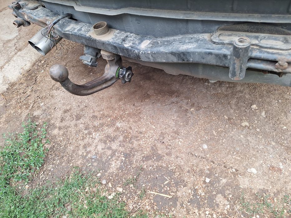 Теглич за BMW Е36 седан