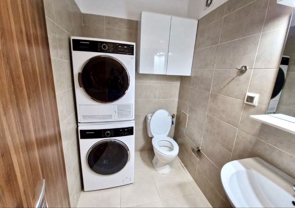 Inchiriez apartament 2 camere + gradina + parcare subterana