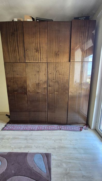 Гардероб с надстройка