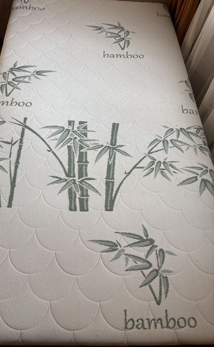 Продам односпальную кровать.