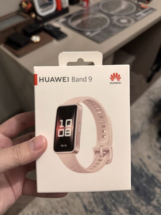 Продам Умные Часы Huawei Bond 9