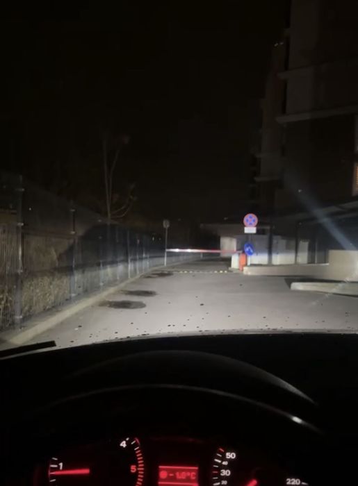 Продавам фарове за Audi A3 8P с вградена BI-LED система