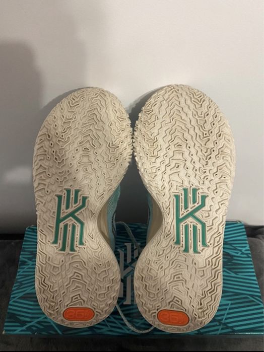 Kyrie 7 Copa 36.5