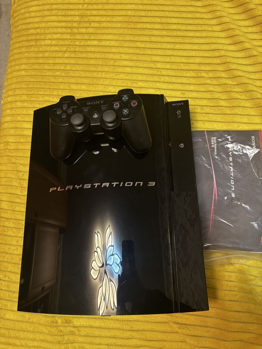 Продам ps3 в отличном состоянии