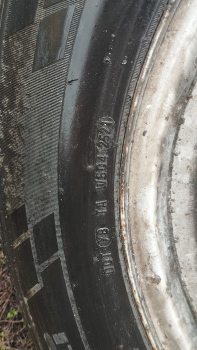 Pirelli Carrier 235/65/16 C
