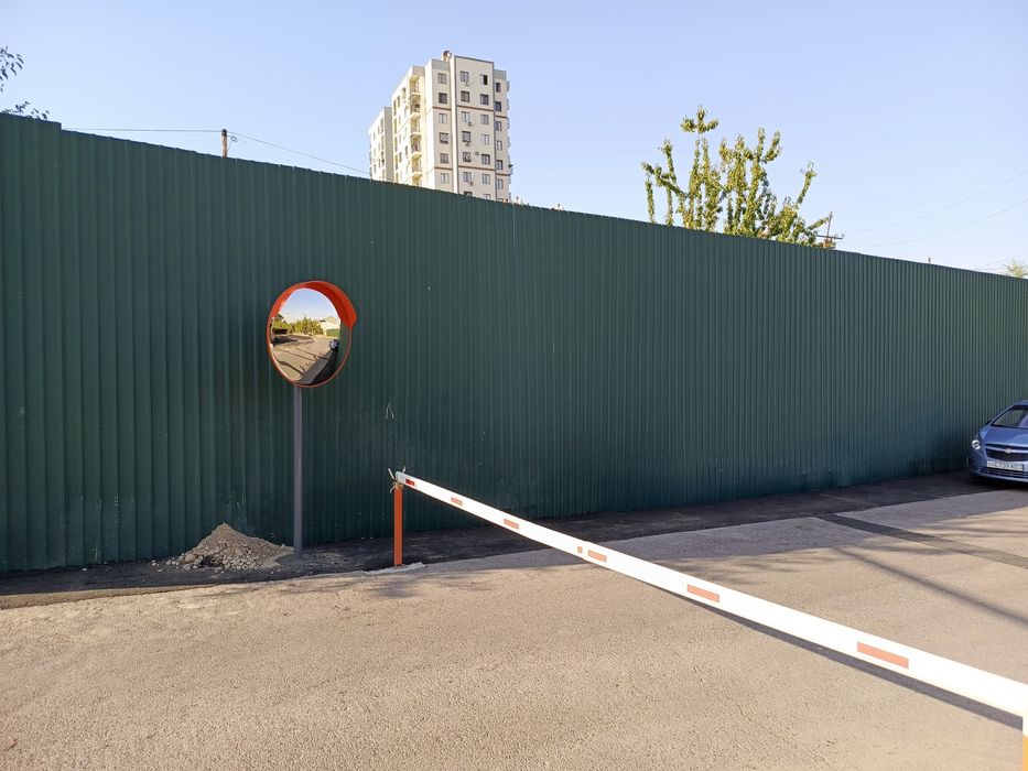 Дорожное обзорное зеркало из пластика 80 см