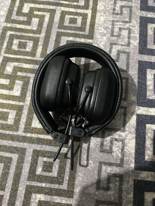 Продам наушники Marshall