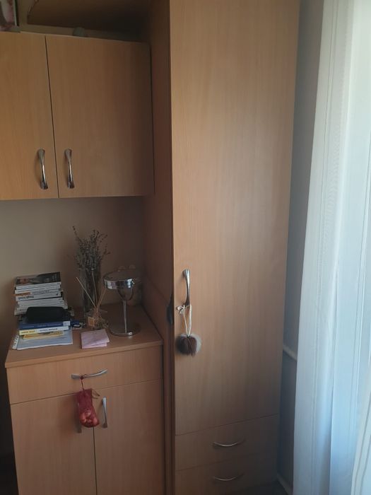 Vând mobila tineret.