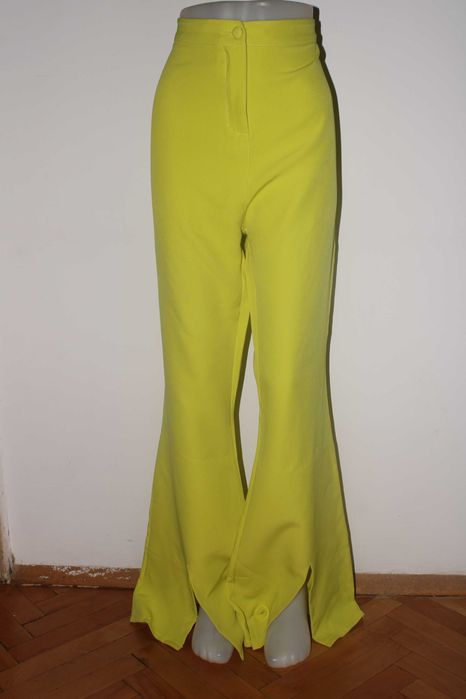 Нов с етикет дамски панталон BOOHOO, EUR 44, размер XL, цвят лимон