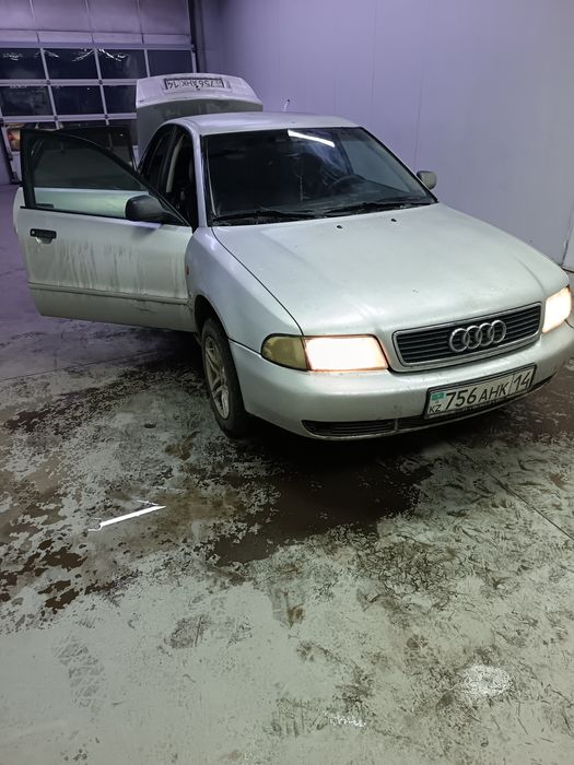 Ауди А4 продам 1995год