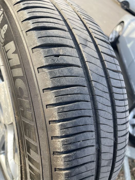 Продам комплект дисков с резиной