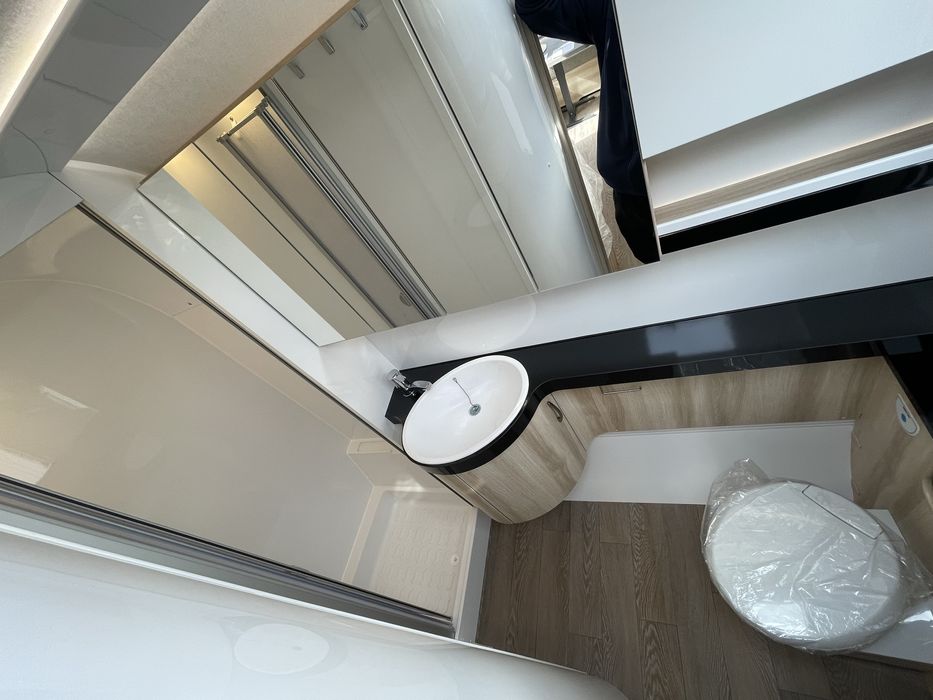 Rulotă nouă/Premium/Hobby DeLuxe 495 WFB