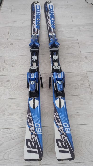 Schiuri Atomic Race 12 ST