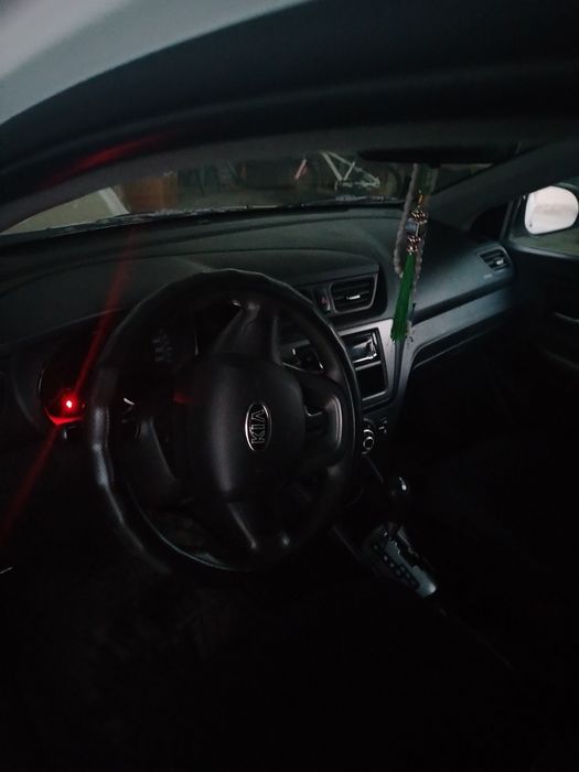 Продам машину в идеальном состояник