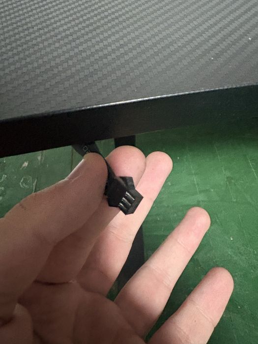 Vand birou gaming cu rgb URGENT!!