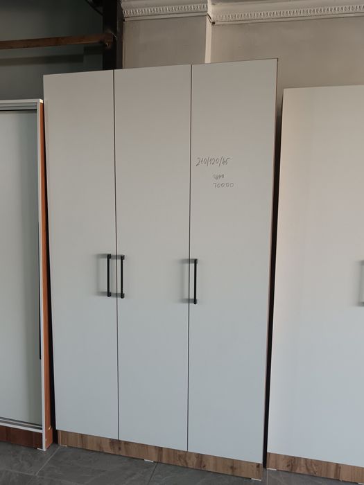 Шкаф әртүрлі купе камод