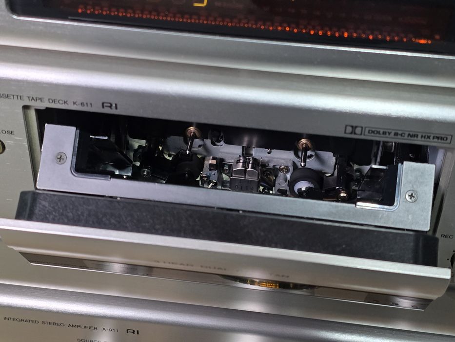 Linie audio ONKYO midi, Deck 3 head,dual cabstan tuner, amplificator cd-player  telecomanda, hifi stereo