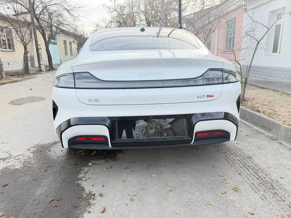 Xiaomi SU7 700km long pod zakaz