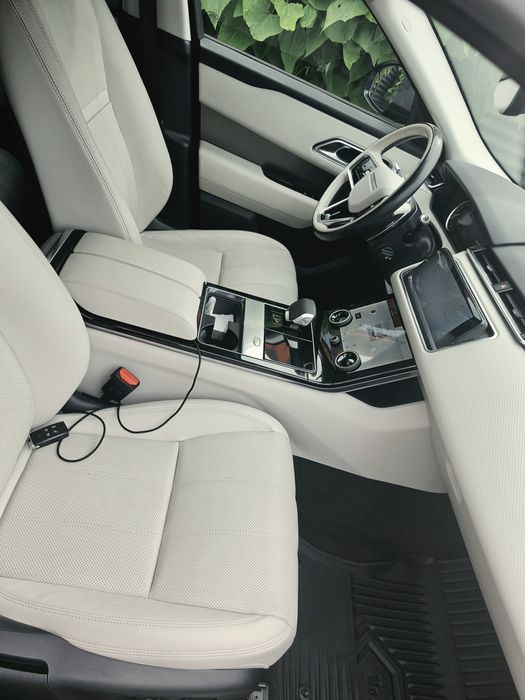 Range rover velar