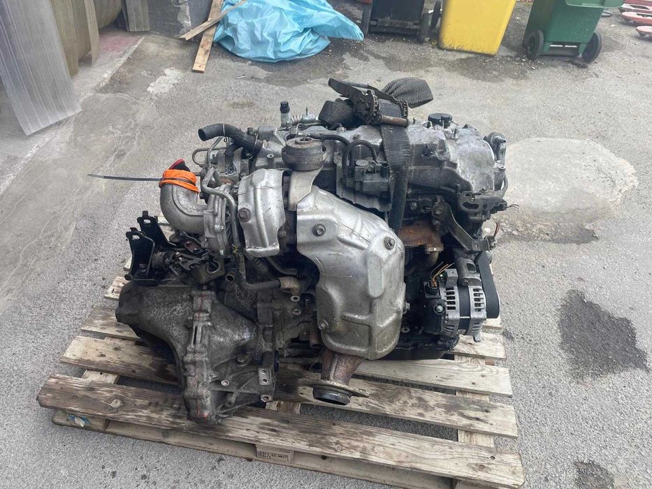 Dezmembrez Totota Avensis T25/DT251