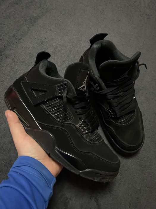 Jordan 4 black cat