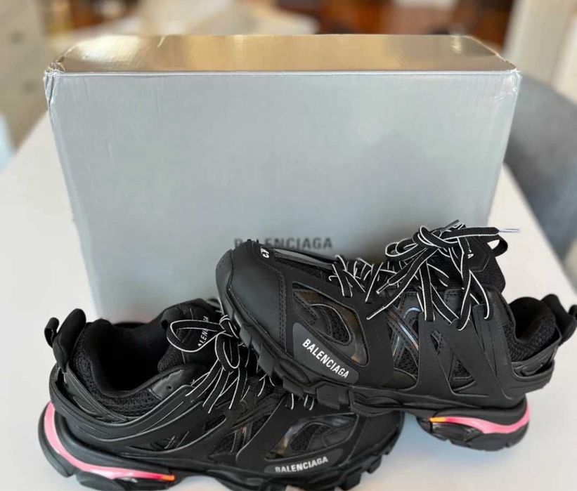 Balenciaga track led