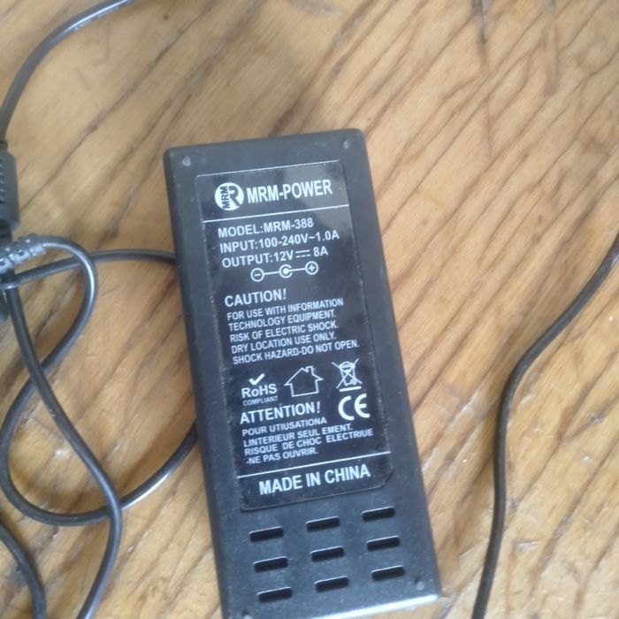 Блок питанич 12 v