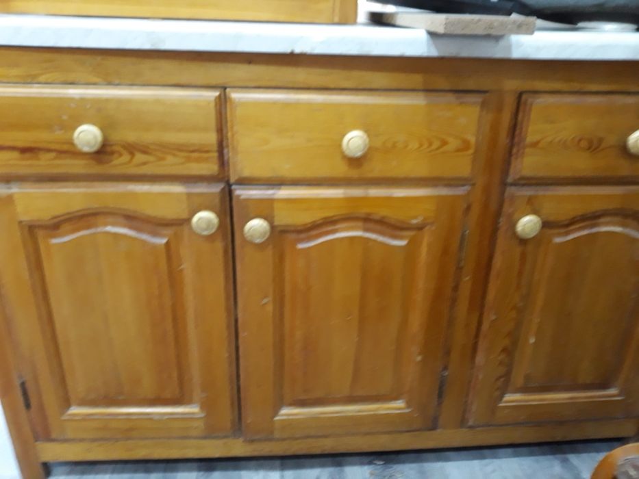 Кухонный гарнитур дерево