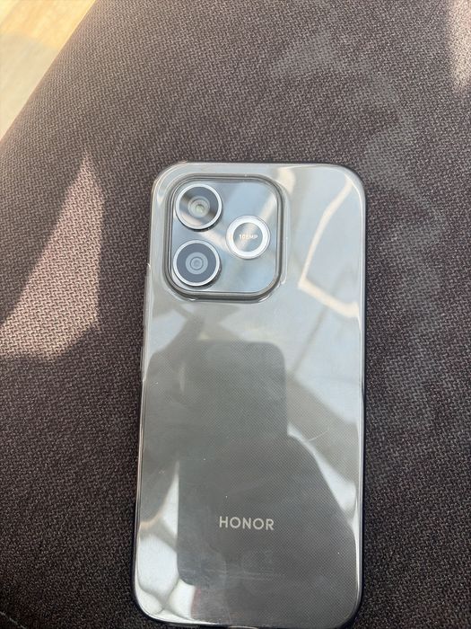 Honor 600 lite.