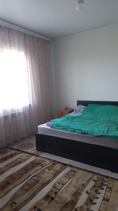 Обменяю на 2     1  ком квартиры + доплата  в городе.