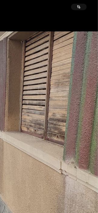 Geamuri cu jaluzele din lemn 2m lațime pe 1,5 inălțime