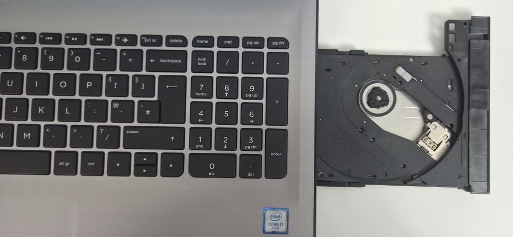 Топ HP 250 G5 i7 / 16GB RAM / 256GB SSD / Full HD