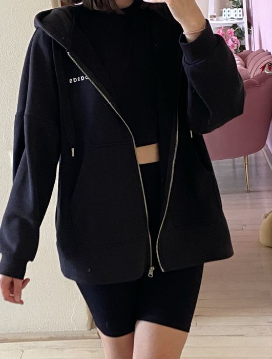 Bluză de trening, H&M. Nouă