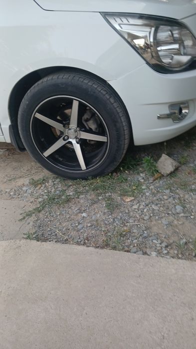Deska balon sotiladi