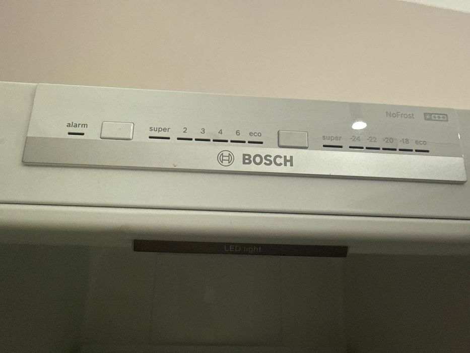 BOSCH Холодильник