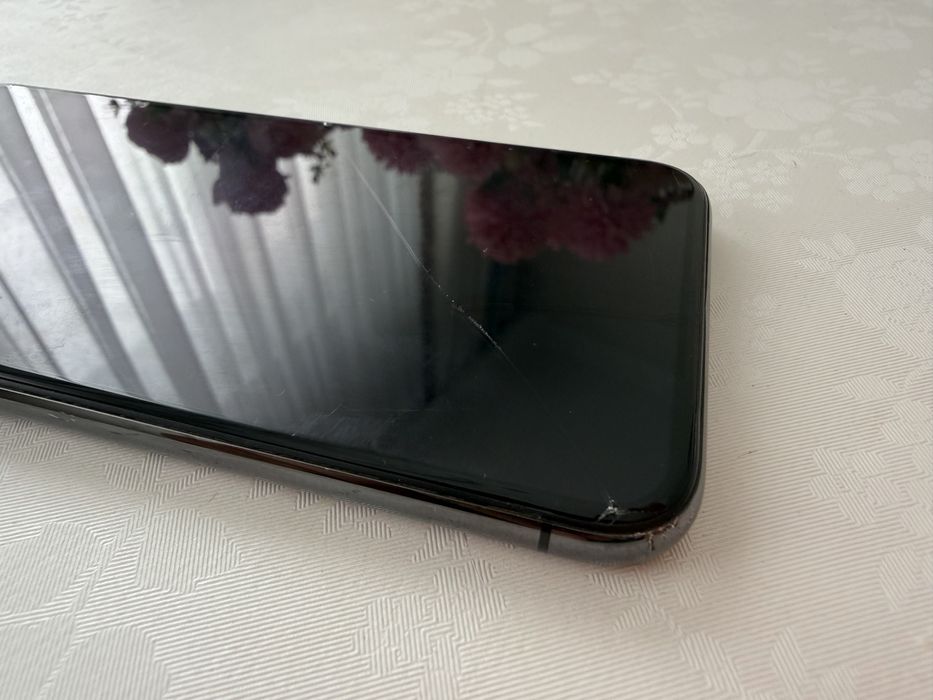 Iphone x 64 gb все работает