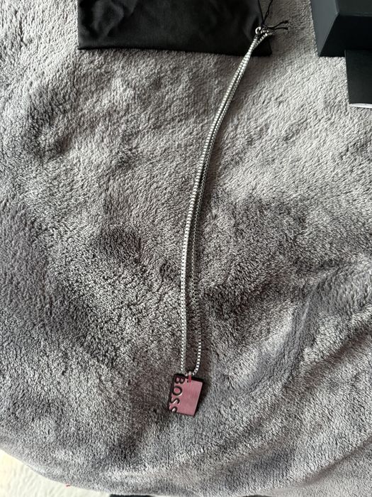 BOSS Black lant cu pandantiv modelcu logo otel inoxidabil nou original