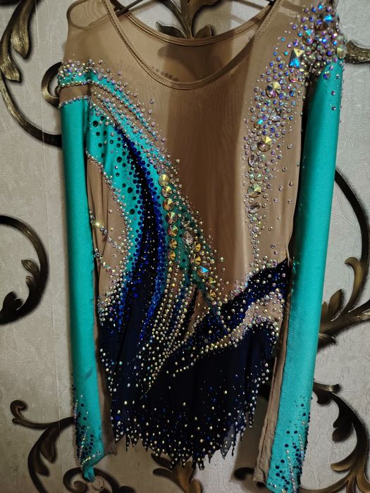 Купальник для художественной гимнастики