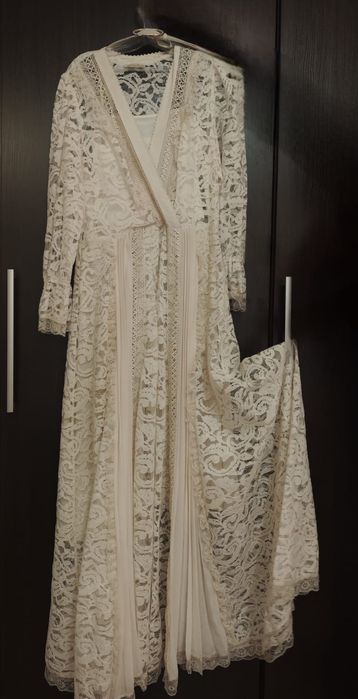 Вечерние женские платья