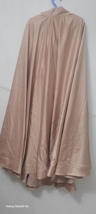 Продается вечернее платье