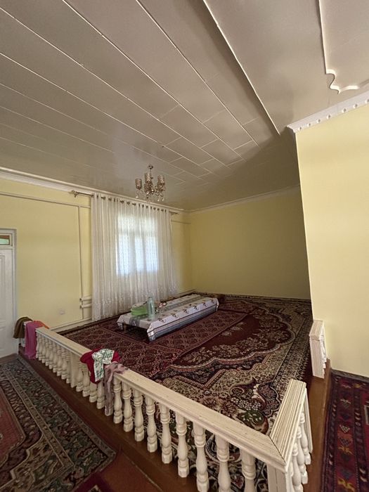 Uy sotiladi 8 sotik dokumentdan pravlema yoq kelishamiz