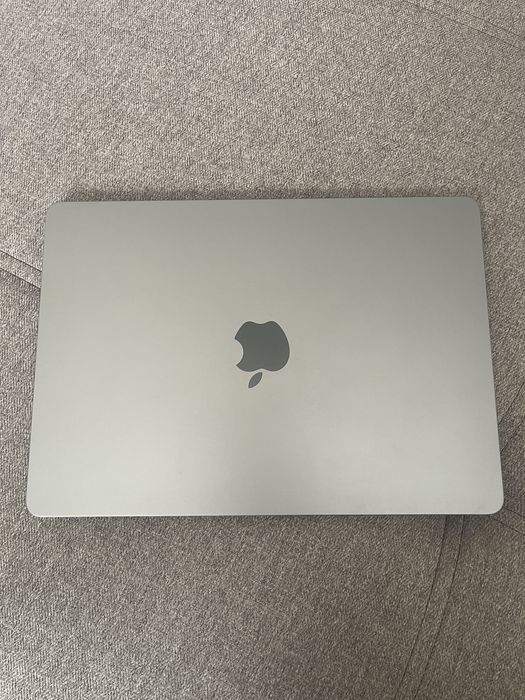 Macbook Air 2022 M2