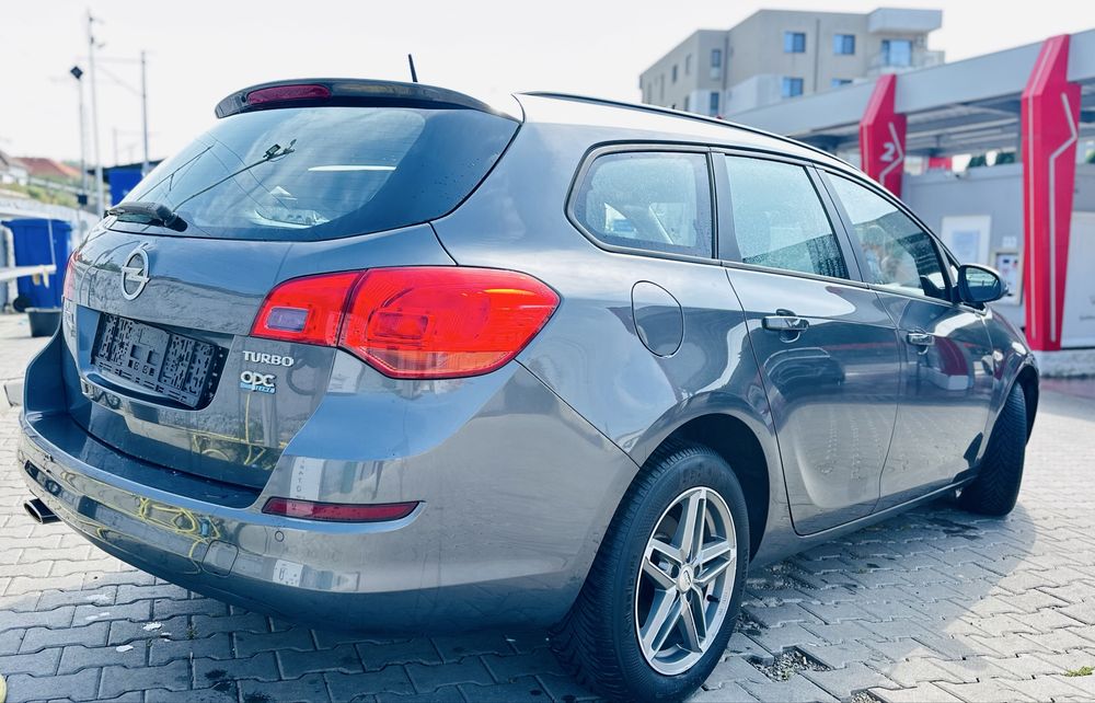 OPEL Astra 2011 — imagine 2