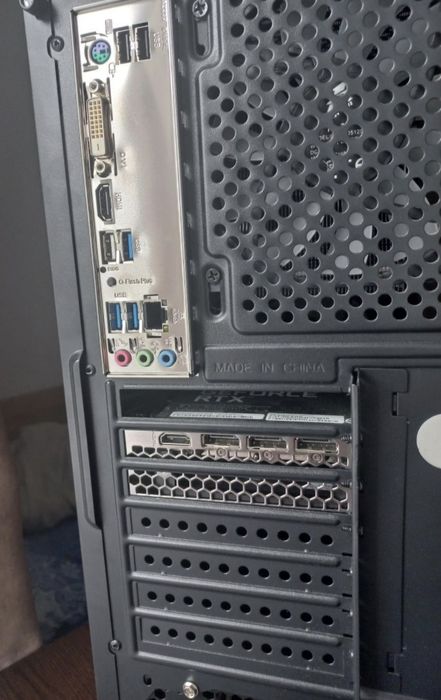 Настолен компютър Ultimate R5-5600X RTX 3060