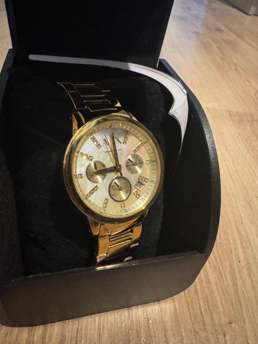 Часовник Armani Exchange